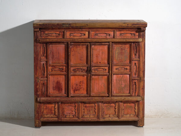 Armario antiguo lacado en madera de pino – China, circa 1930