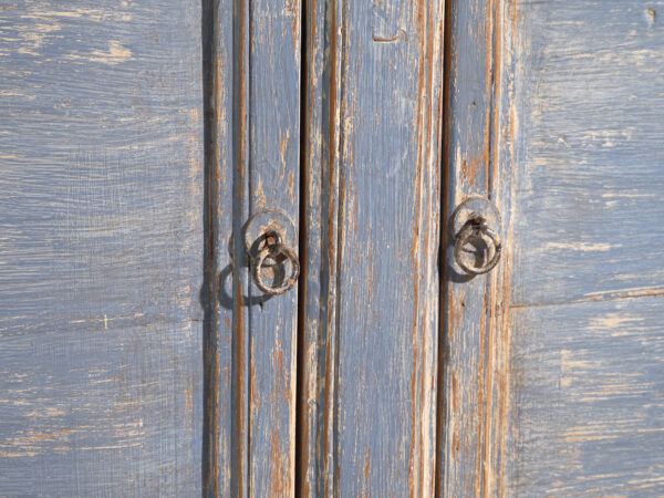 Aparador antiguo en madera de pino – China, circa 1950