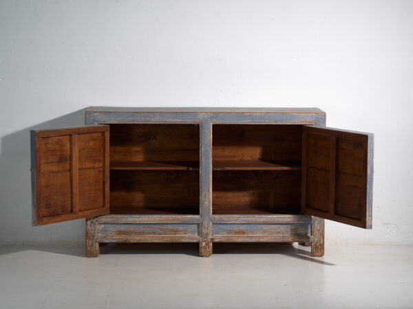 Aparador antiguo en madera de pino – China, circa 1950