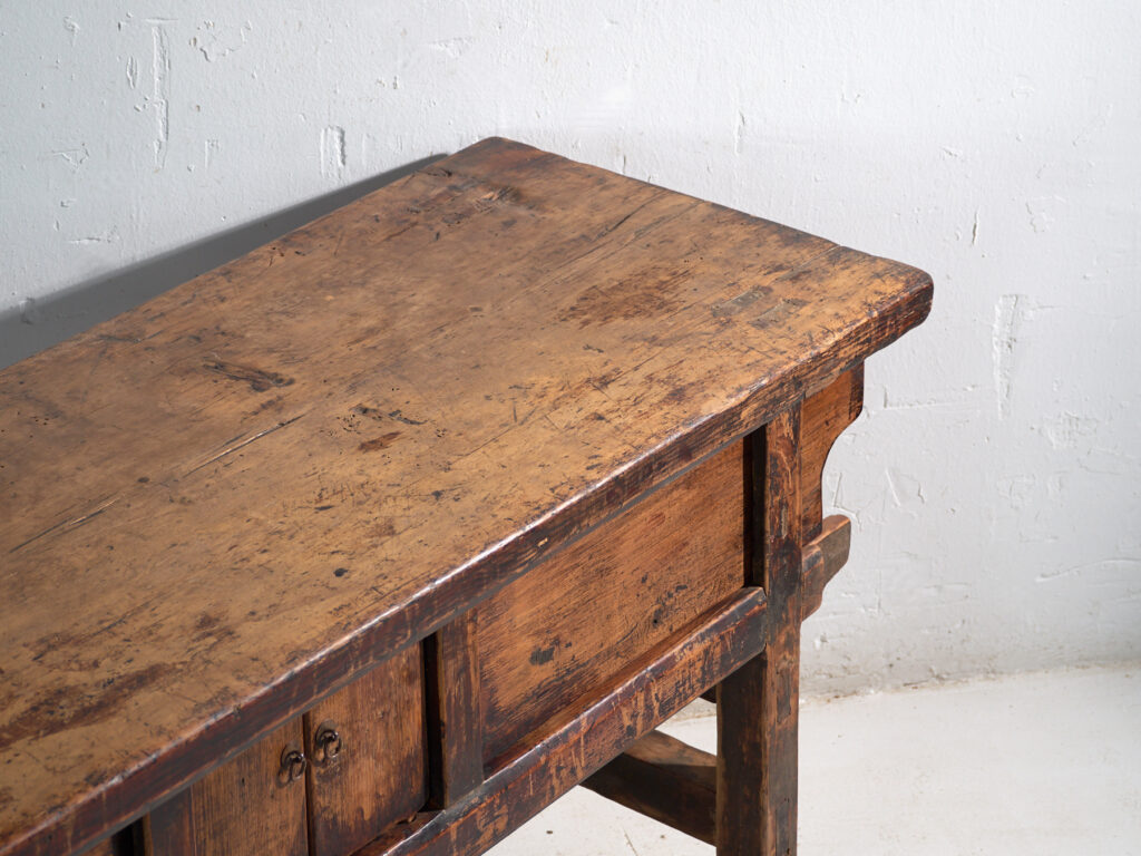 Mesa consola antigua en madera de olmo – China, circa 1900