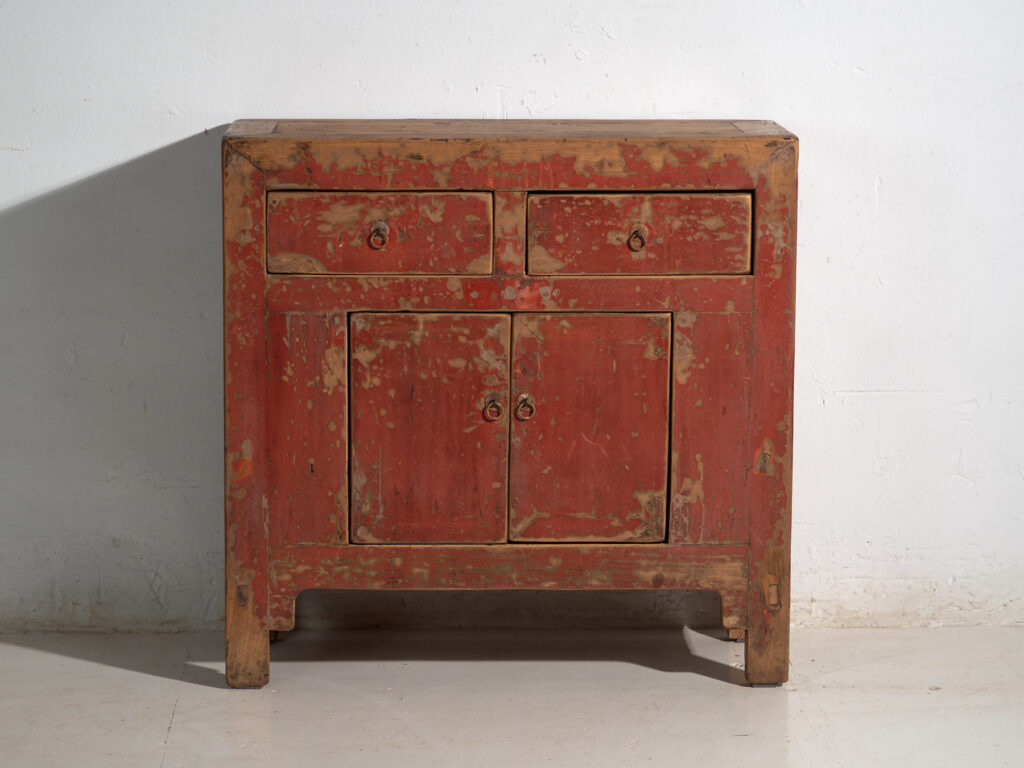 Cómoda antigua en madera de olmo – China, circa 1930