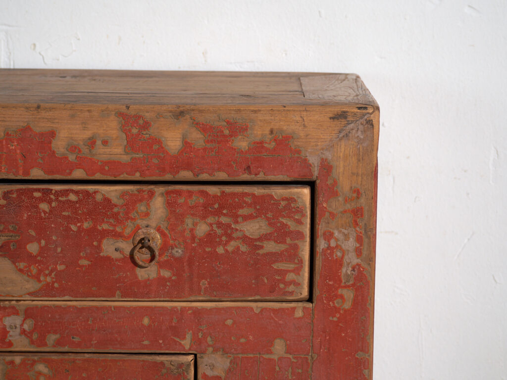 Cómoda antigua en madera de olmo – China, circa 1930