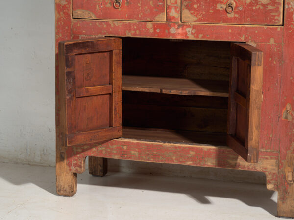 Cómoda antigua en madera de olmo – China, circa 1930