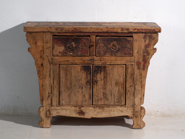 Aparador antiguo en madera de pino – China, circa 1930
