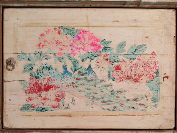 Aparador antiguo pintado en madera de pino – China, circa 1930