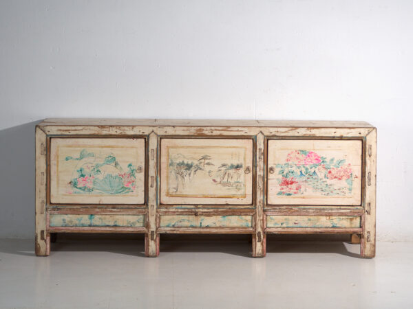 Aparador antiguo pintado en madera de pino – China, circa 1930