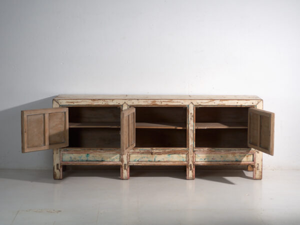 Aparador antiguo pintado en madera de pino – China, circa 1930