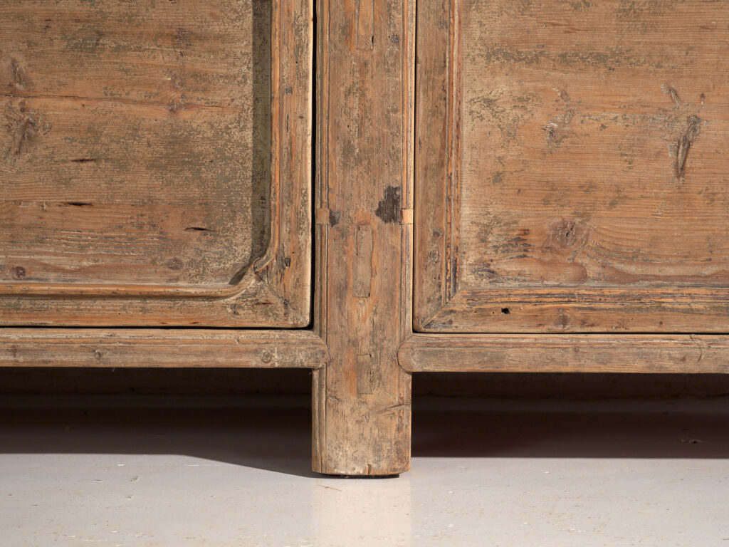 Aparador antiguo en madera de olmo – China, circa 1930