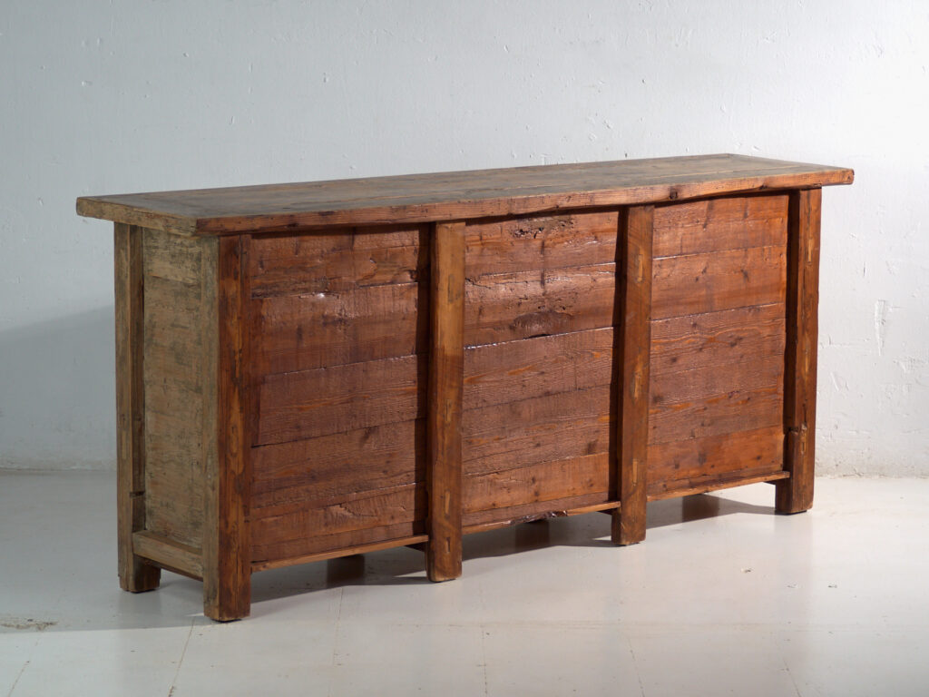 Aparador antiguo en madera de olmo – China, circa 1930