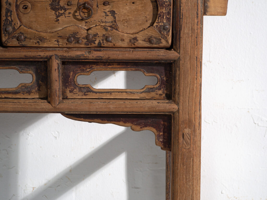 Consola antigua en pino con dos cajones – China, circa 1930