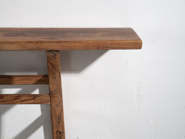 Mesa consola antigua en madera de pino – China, circa 1900