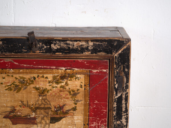 Aparador antiguo pintado en madera de olmo – China, circa 1950