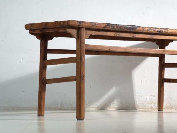 Mesa consola antigua en madera de pino – China, circa 1930