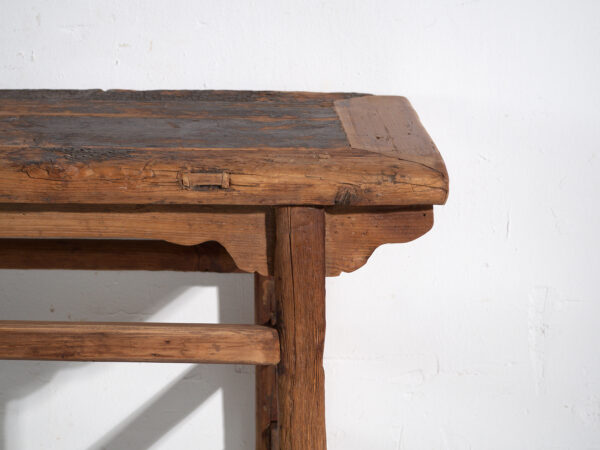 Mesa consola antigua en madera de pino – China, circa 1930