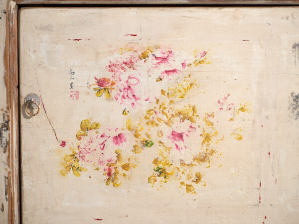 Aparador antiguo pintado en madera de pino – China, circa 1930