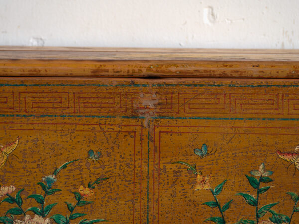 Baúl antiguo pintado en madera de pino – China, circa 1900