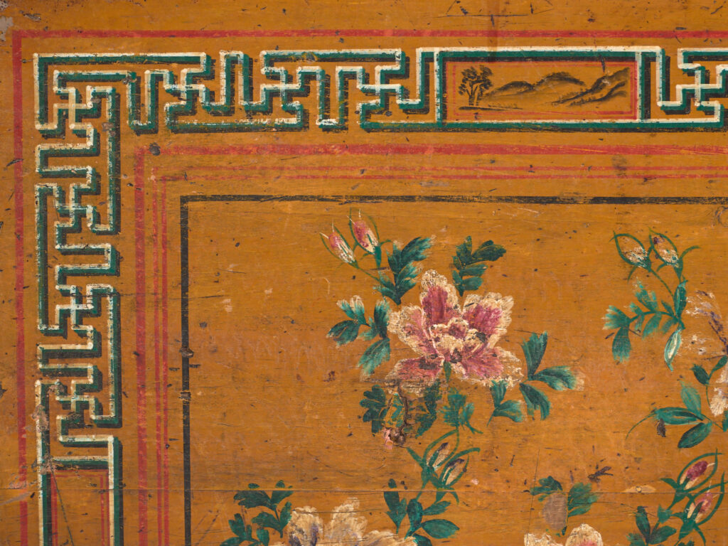 Baúl chino mediano en pino macizo - China, c.1900