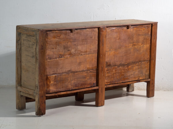 Aparador antiguo en madera de pino – China, circa 1930