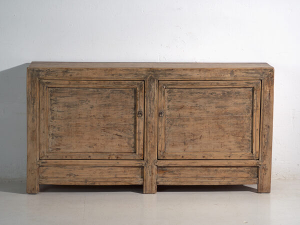 Aparador antiguo en madera de pino – China, circa 1930