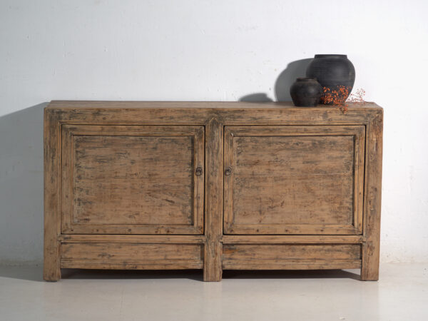 Aparador antiguo en madera de pino – China, circa 1930
