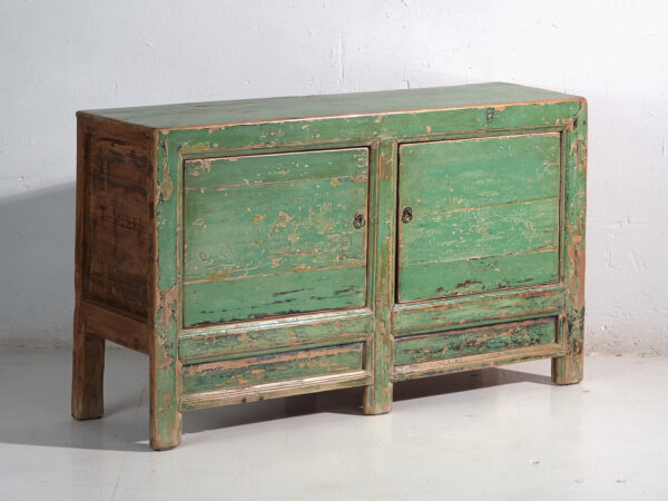 Aparador antiguo con pintura verde original – China, circa 1930