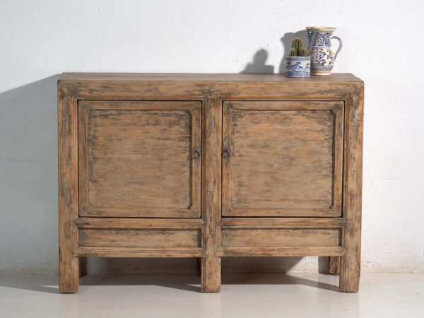 Aparador antiguo en madera de pino – China, circa 1930