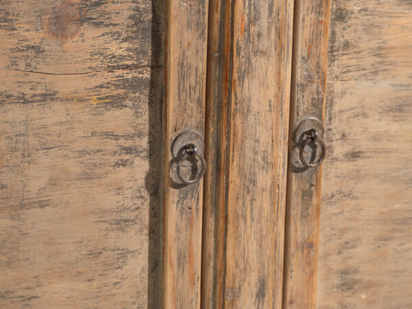 Aparador antiguo en madera de pino – China, circa 1930