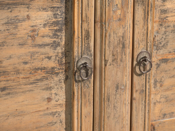Aparador antiguo en madera de pino – China, circa 1930
