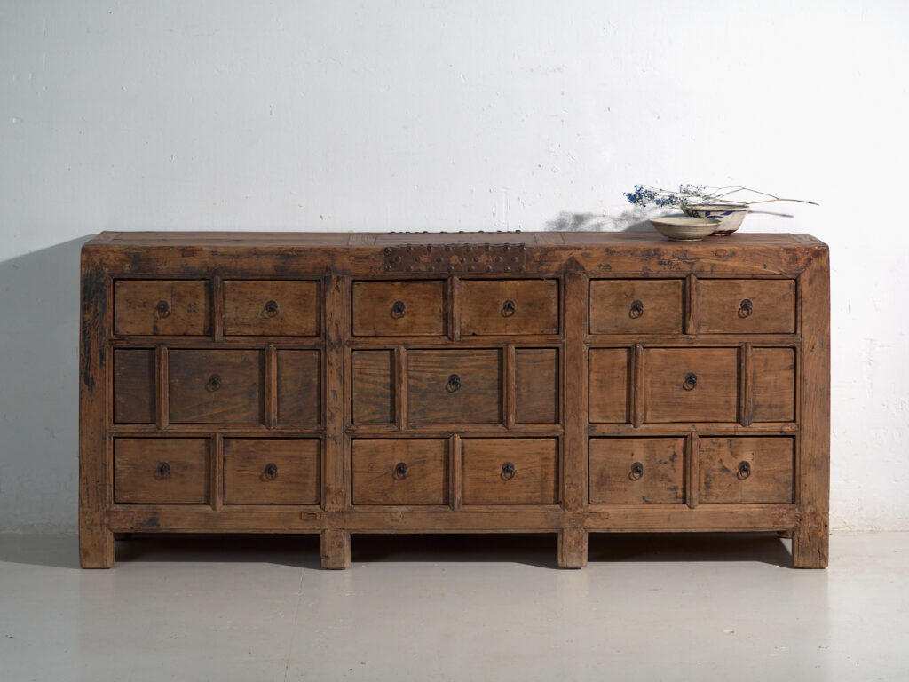 Mueble antiguo de varios cajones – China, circa 1930