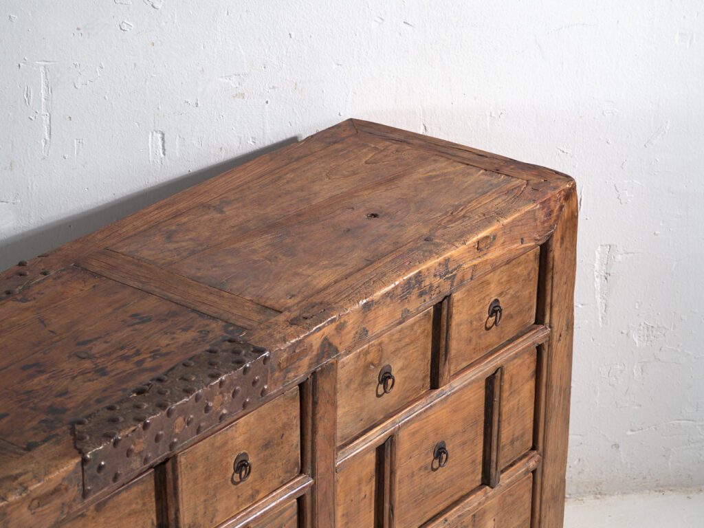 Mueble antiguo de varios cajones – China, circa 1930