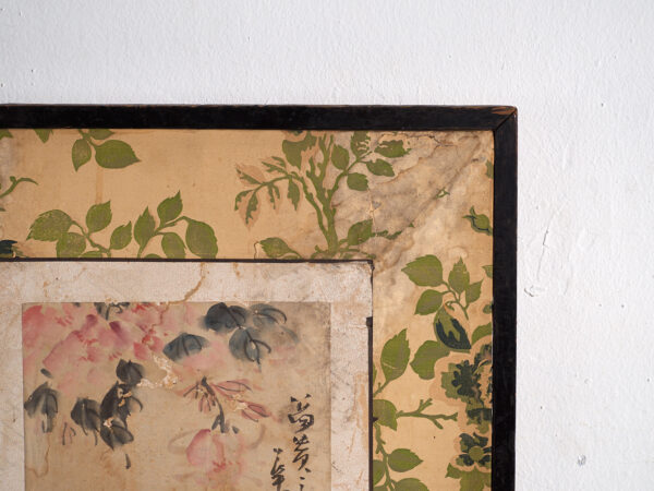 Biombo japonés antiguo de dos hojas con collage de pinturas – Japón, circa 1900