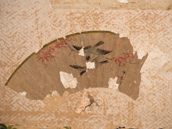 Biombo japonés antiguo de dos hojas con collage de pinturas – Japón, circa 1900