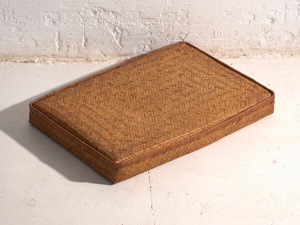 Caja plana antigua japonesa en ratán tejido – Japón, circa 1920. Set de dos.