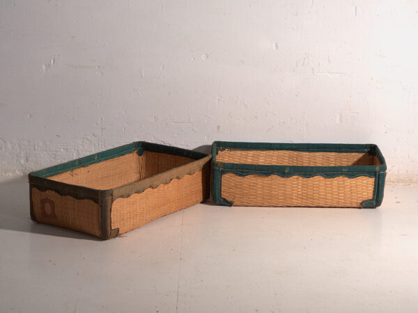 Set de dos cestas antiguas kōri en mimbre de sauce – Japón, circa 1920