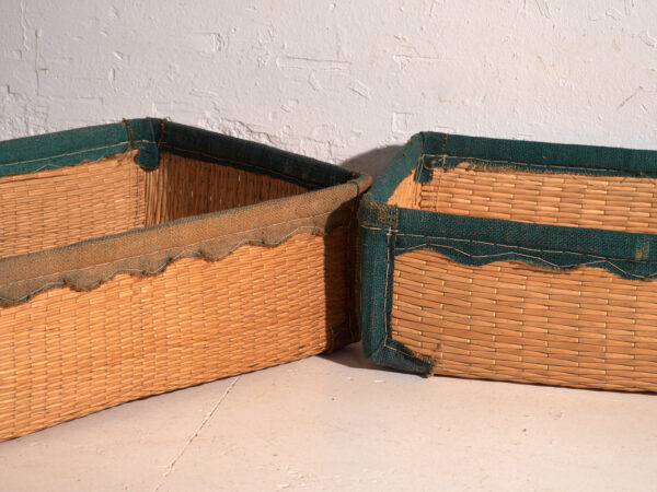 Set de dos cestas antiguas kōri en mimbre de sauce – Japón, circa 1920