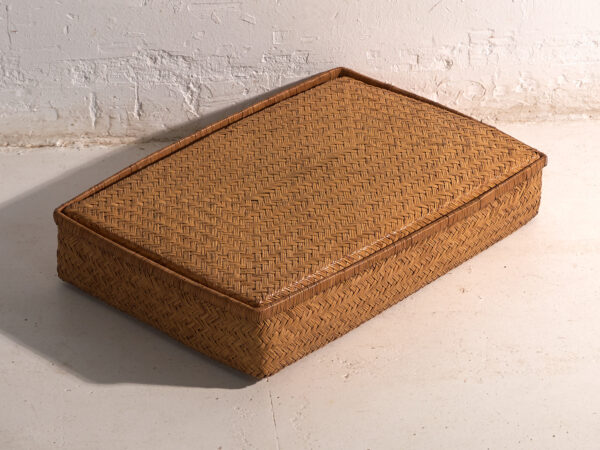 Cajas antiguas japonesas en bambú trenzado – Japón, circa 1950. Conjunto de dos piezas.