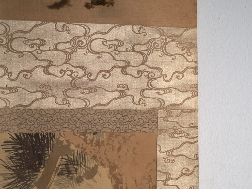 Kakejiku antiguo de grulla en color sobre papel – Japón, circa 1900