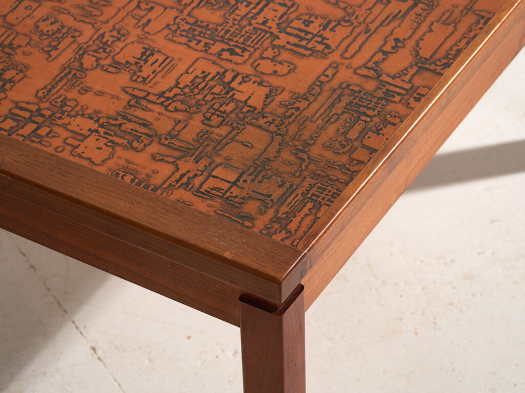 Mesa de centro vintage en teca y cobre estilo Heinz Lilienthal – Alemania, circa 1970