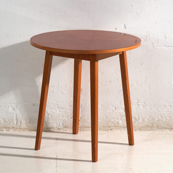 Mesa auxiliar vintage redonda en madera de teca – Europa central, circa 1960
